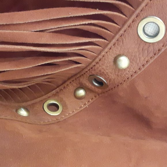 LD Women's Stirrup Native American Fringe Bag - Picture 5 of 6